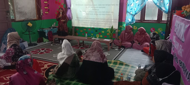 Dosen Psikologi Islam Berikan Pelatihan Parenting "Mendidik Anak dengan Cinta"