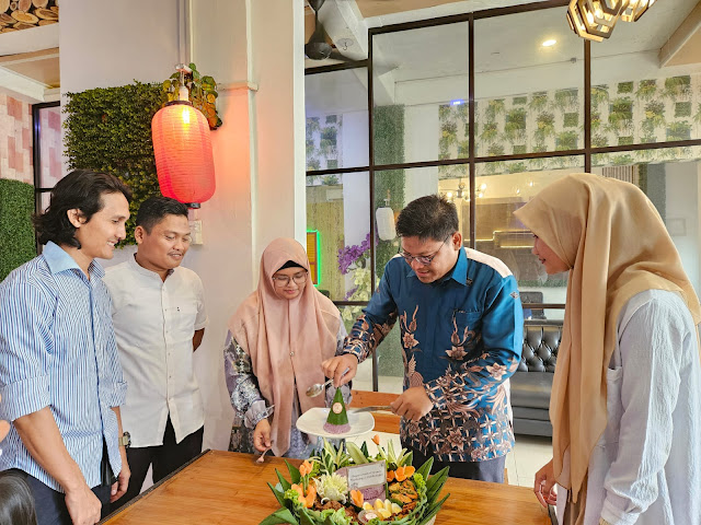 Dua Tahun Prodi Psikologi Islam, Himpunan Mahasiswa Gelar Acara Potong Tumpeng dan Doa Bersama