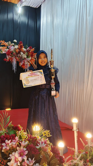 Kembali, Siti Hamidah Raih Juara Festival Menyanyi