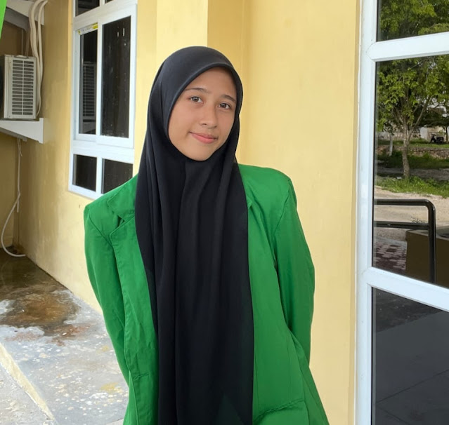 Lewat Dua Karyanya, Mahasiswi Psikologi Islam Sabet Predikat Penulis Terbaik Pertama Antologi Puisi Nasional